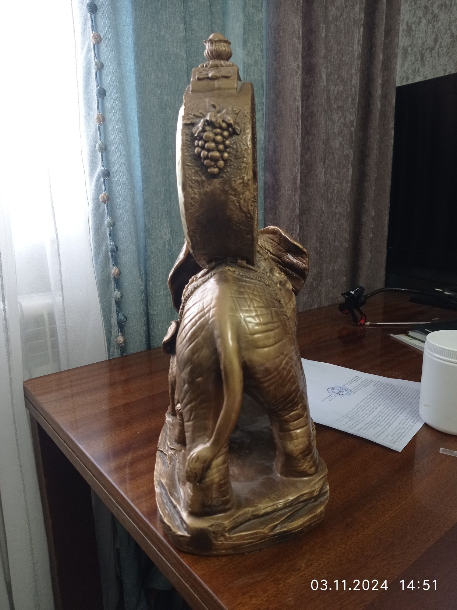Часы сувенирные настольные