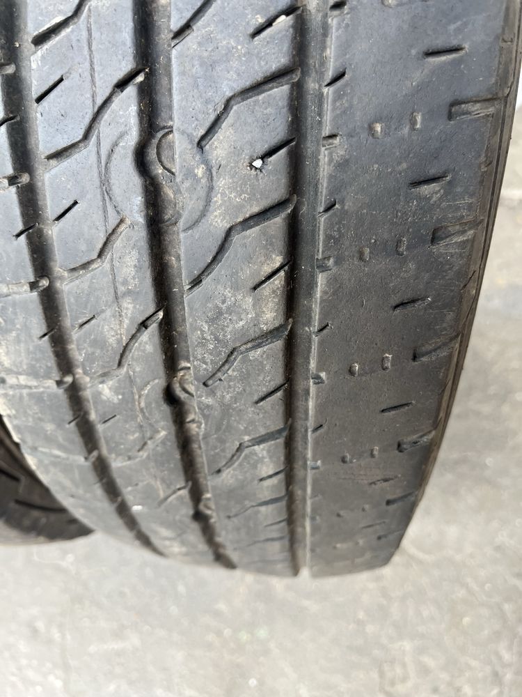 2 бр. гуми за бус 235/65/16C Semperit 7 mm DOT 4119