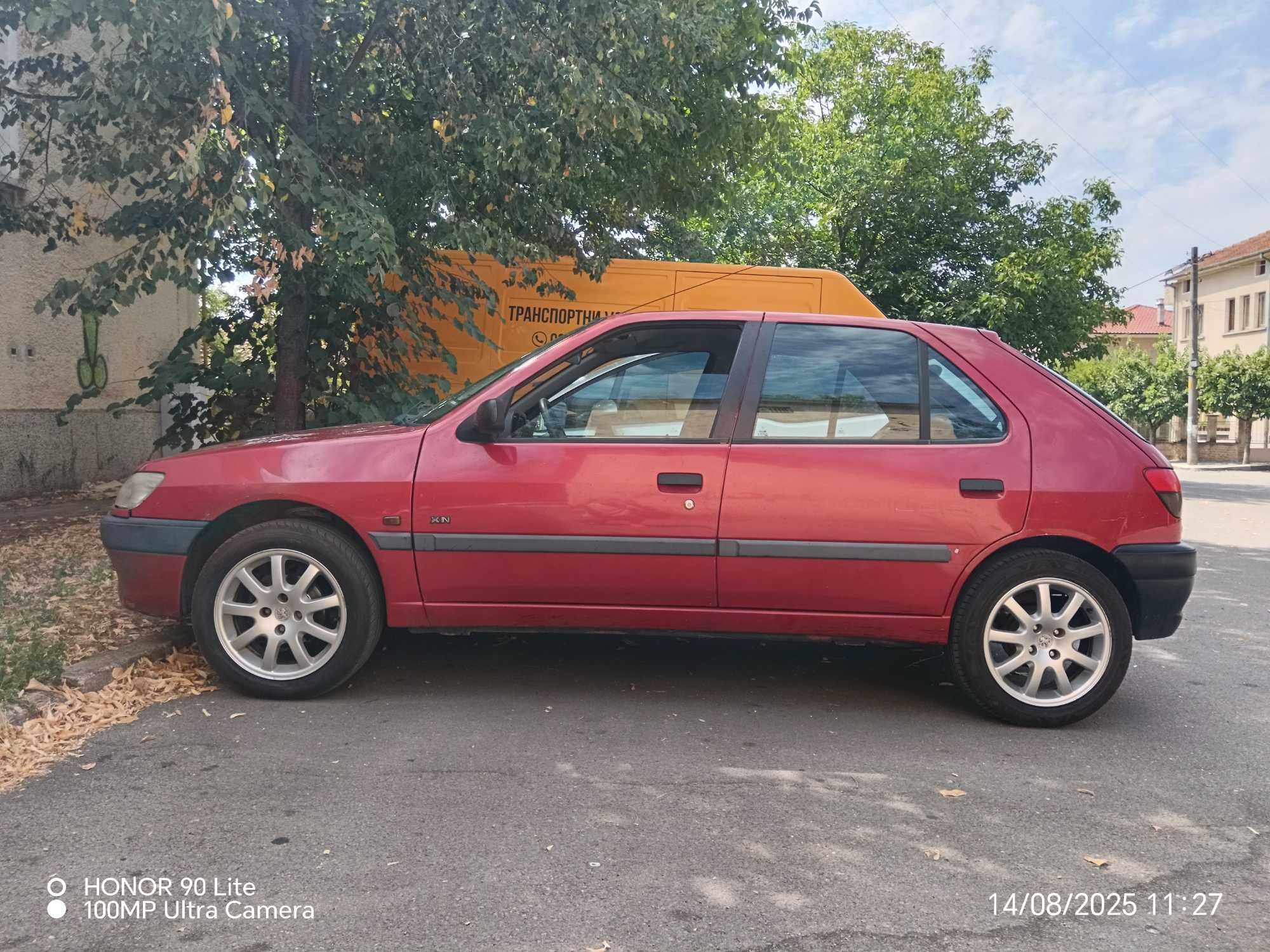 Продавам Пежо 306 1,4 бензин с климатик