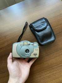 Vintage Polaroid 900 AF Camera -35 mm film camera -90's