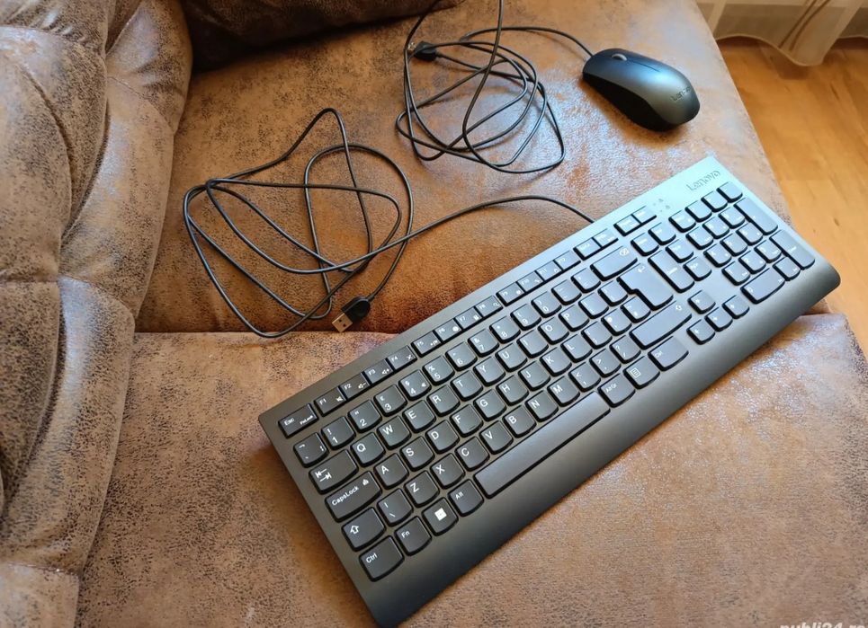 Set tastatura și mouse cu fir Lenovo noi nefolosite