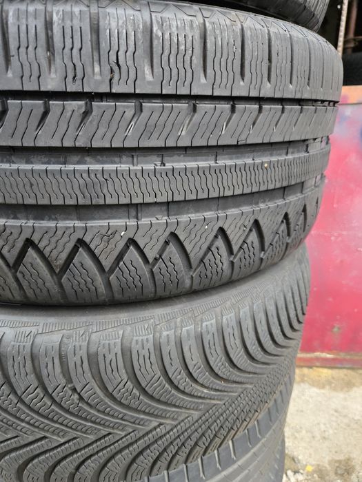 2бр. 245 45 17 Michelin зимни.