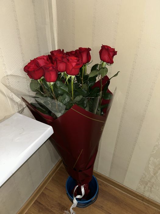 Роза метровый очень большой букет