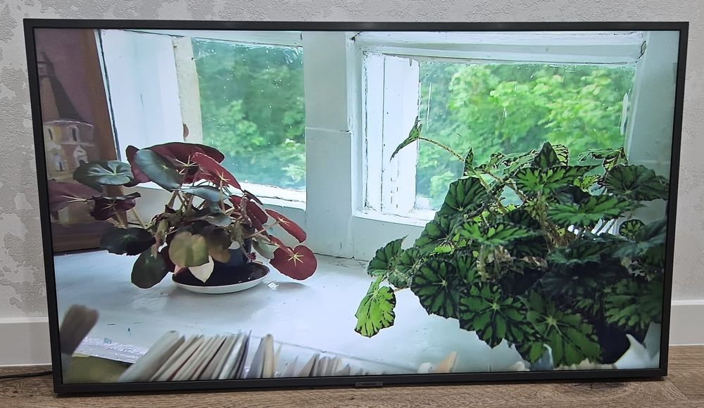 Продам телевизор самсунг. Цена 100000, торг.