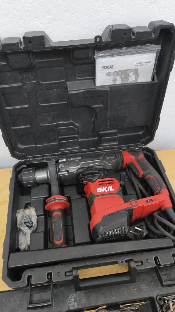 Перфоратор Skil 1500W