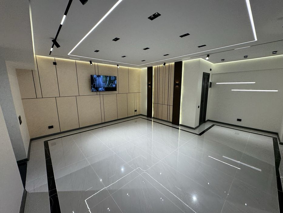 Ц-4 | Алайский - Продается нежилое помещение вдоль дороги 75м2