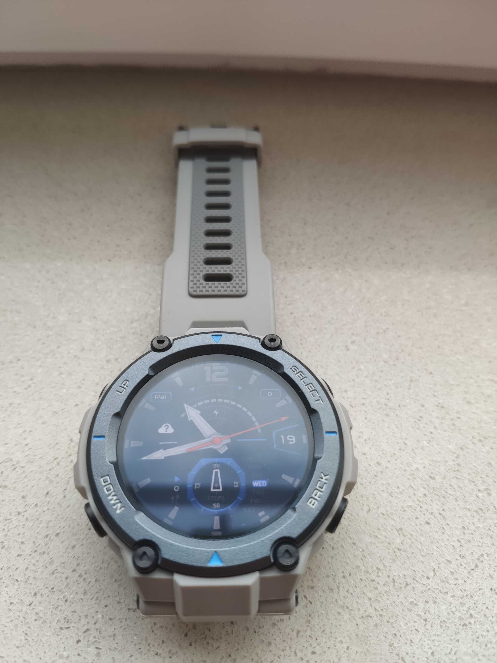 Смарт часовник Amazfit T-Rex