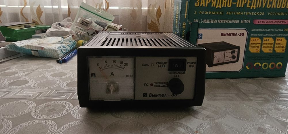 Пуско-зарядное устройство  Вымпел 30