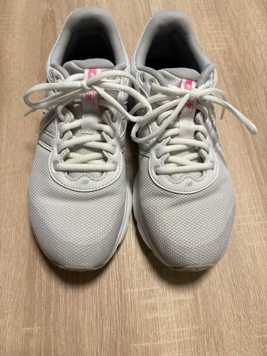 Продавам маратонки New Balance