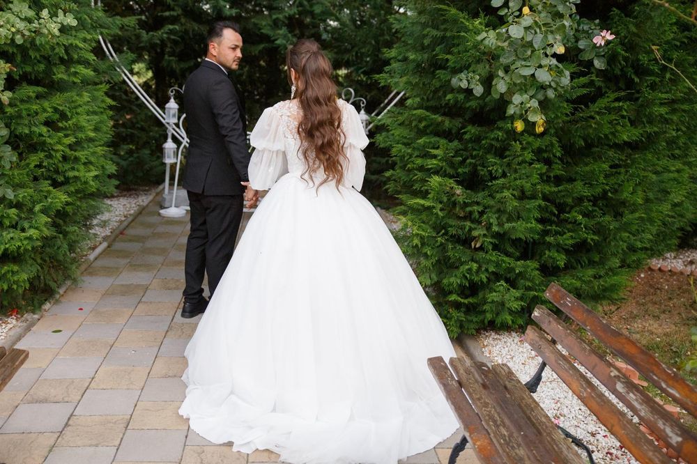 Rochie mireasă, purtată o dată