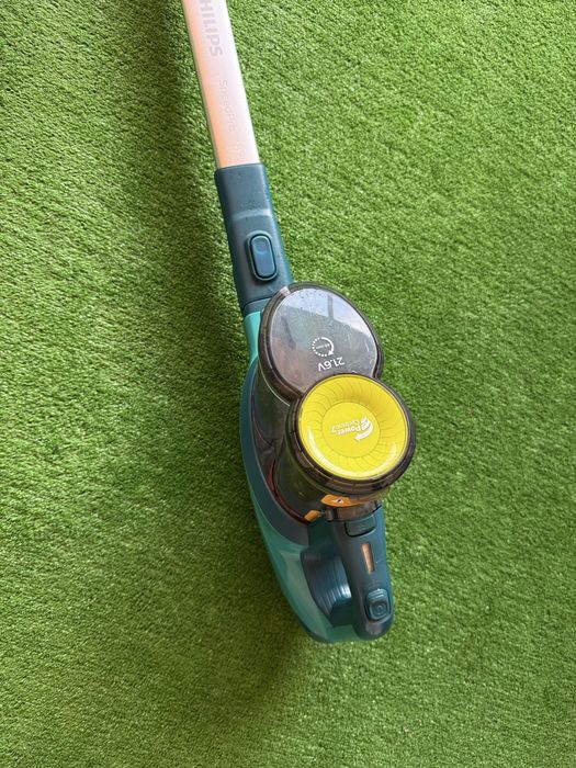 Aspirator vertical PHILIPS SpeedPro 21.6 V PowerCyclone