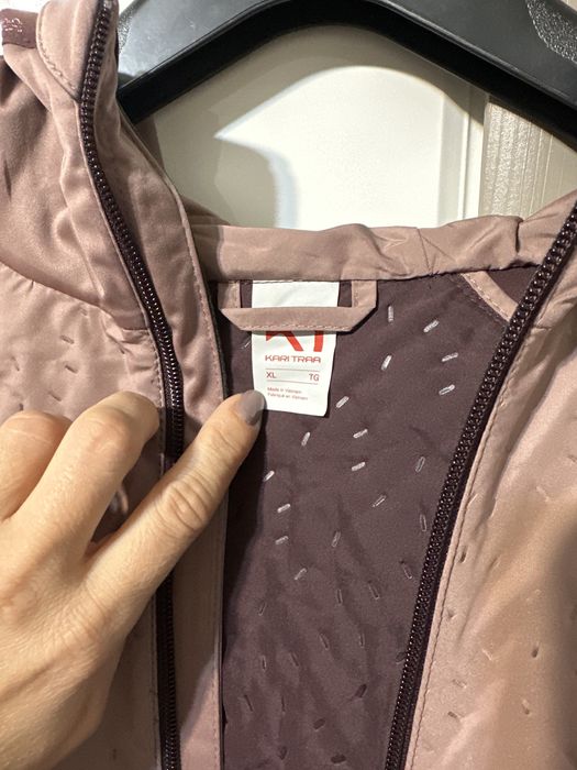 Geaca Kari Traa damã