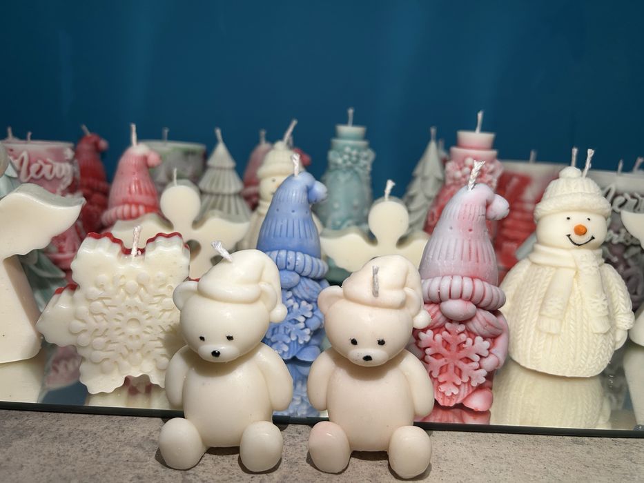 Lumanari parfumate din ceara de soia cu tematica de Craciun