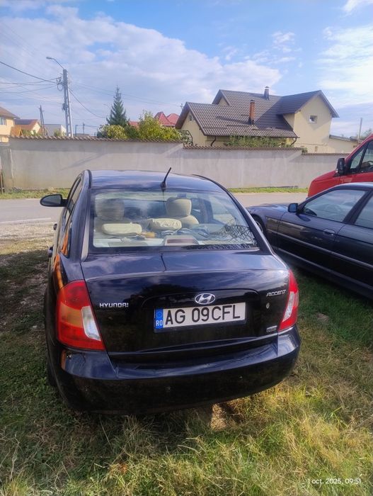 2in 1 !!! Vând Hyundai Accent, an 2009, și Citroen Pluriel, an 2007