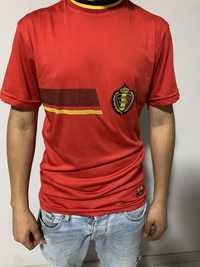Vând tricouri noi cu naționala Belgiei de fotbal noi!