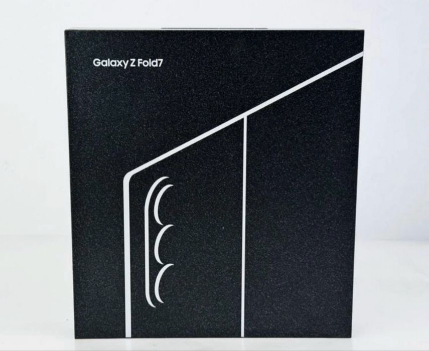 НАЛИЧЕН! Samsung Galaxy Z Fold 7 5G 256GB 12RAM Jet Black Гаранция!