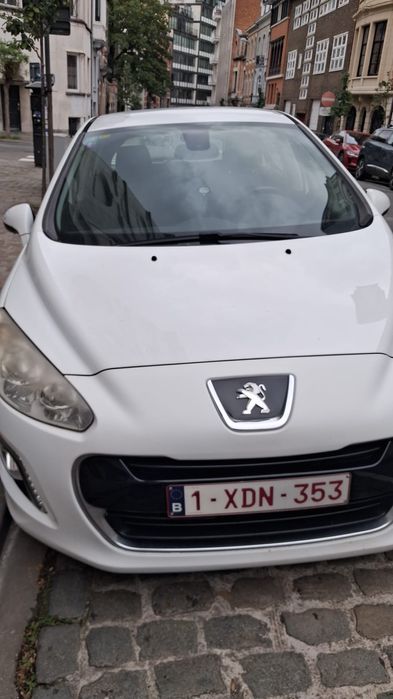 Peugeot 308 hatchback