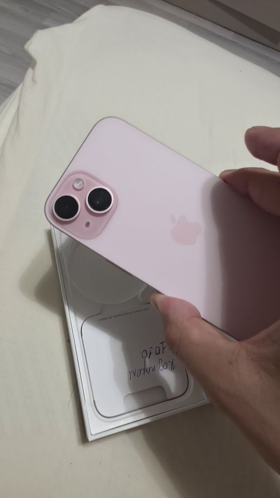 iPhone 15 , в идеальном состоянии
