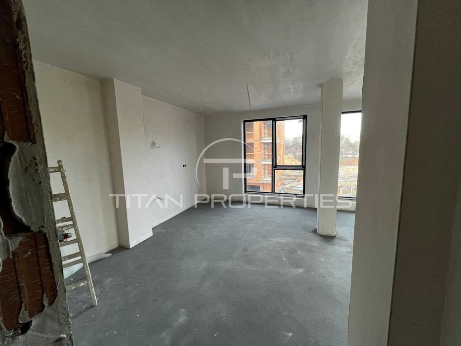 Продава се Тристаен апартамент в Пловдив, Кършияка - 105 кв.м за 1204 €/кв.м - Снимка #1