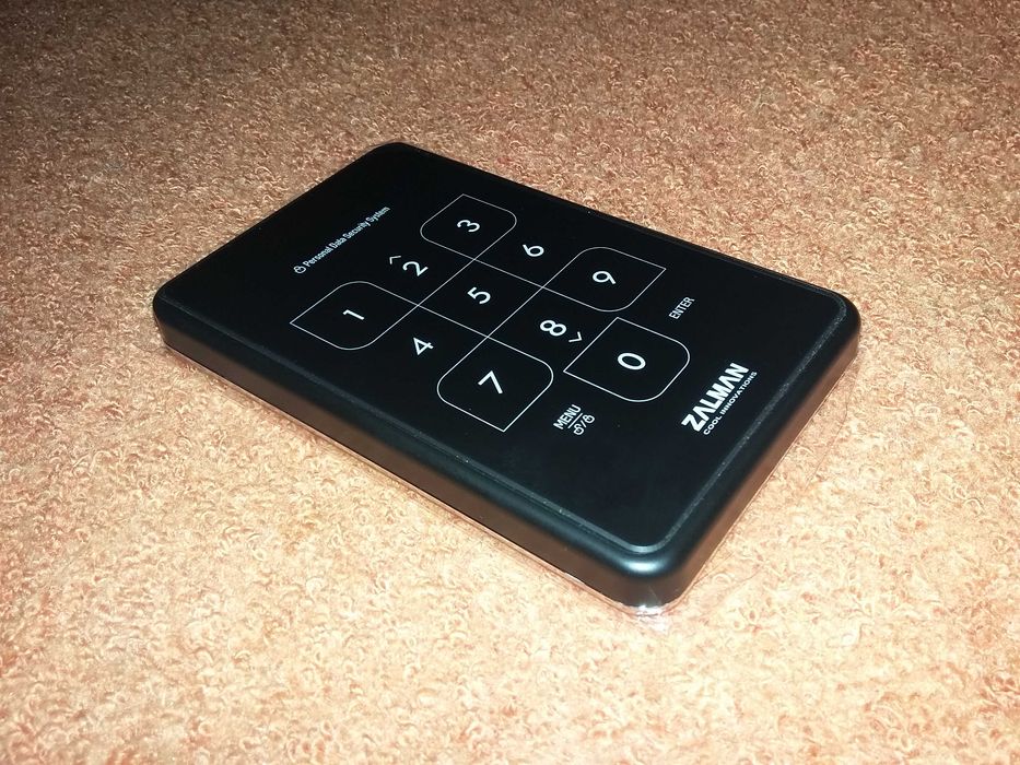 Кутия ZALMAN ZM-SHE500 за твърд диск 2,5