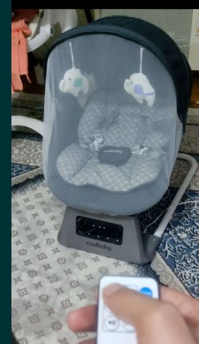 Шезлонг детский электронный