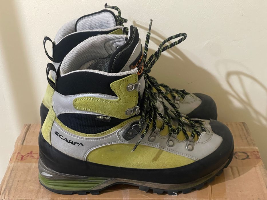 Scarpa bocanci High de alpinism