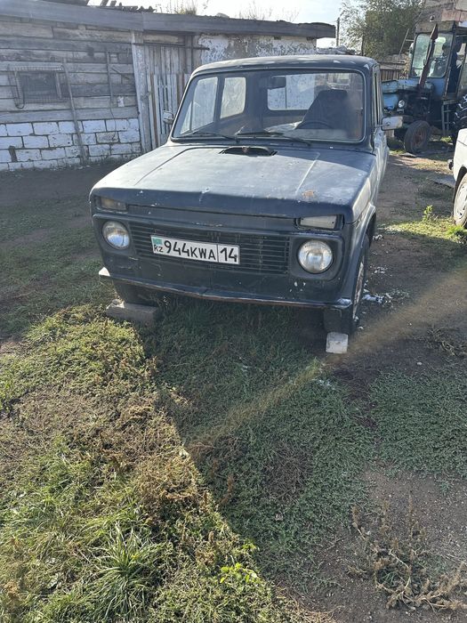 Продам ниву  на ходу срочно