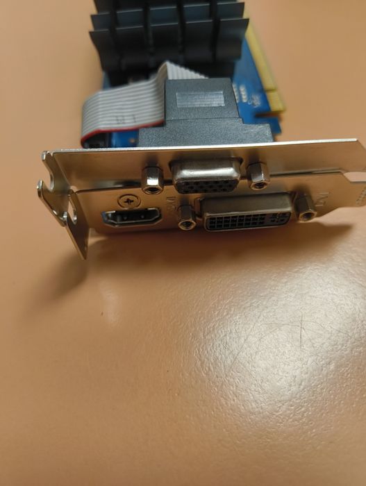 Placă video ASUS GeForce 210, 1GB, Low Profile