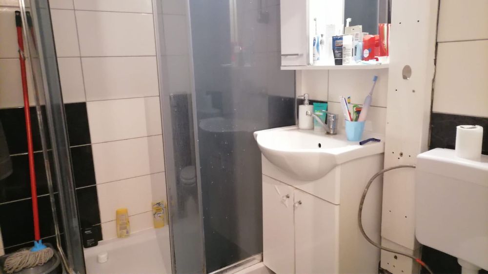 Vand apartament  cu 3 camere, pe bulevardul Tutora nr 7