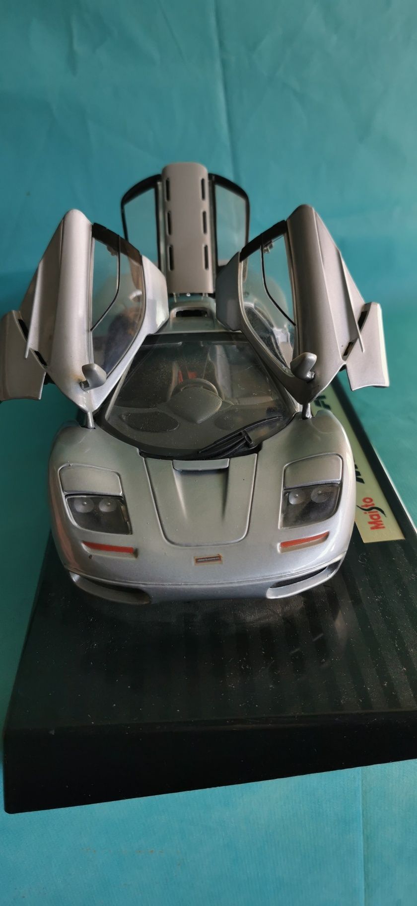 Mercedes 1:18 мерцедес