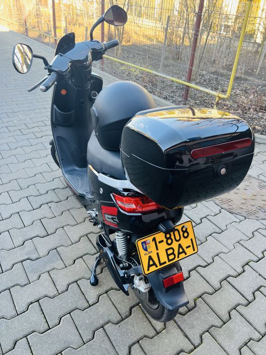 Scuter electric 2023