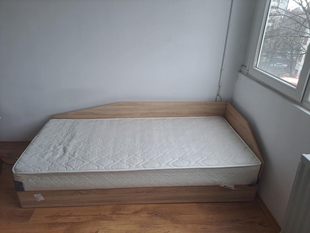 Легло с матрак 200х90 см