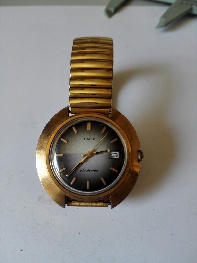 Vind ceas original electromecanic Timex