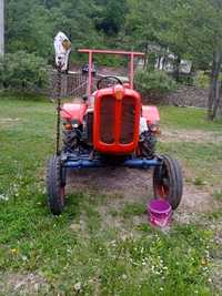 Tractor Fiat cu troliu și cositoare laterală