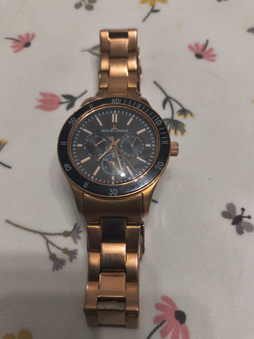 Часовник Jaques Lemans