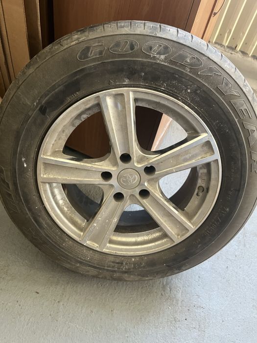Запаска на Тойота диаметр 16