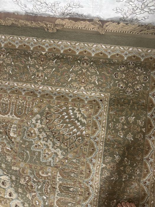 Ковер большой продам дог