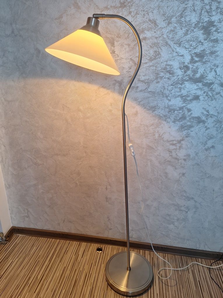 Lampă podea Ikea Kroby.