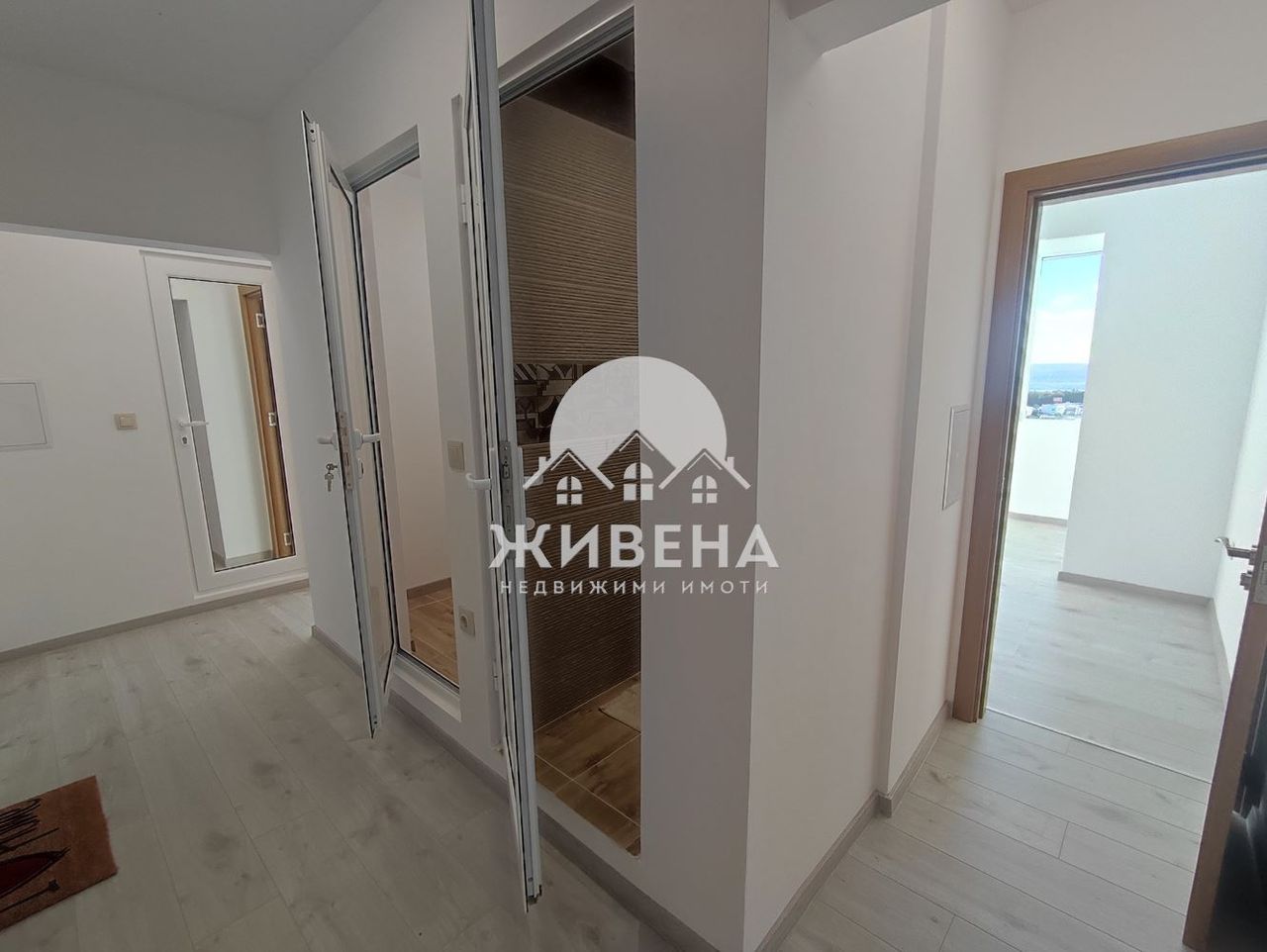 Продава се Четиристаен апартамент в Варна, Кайсиева градина - 80 кв.м за 1749 €/кв.м - Снимка #11