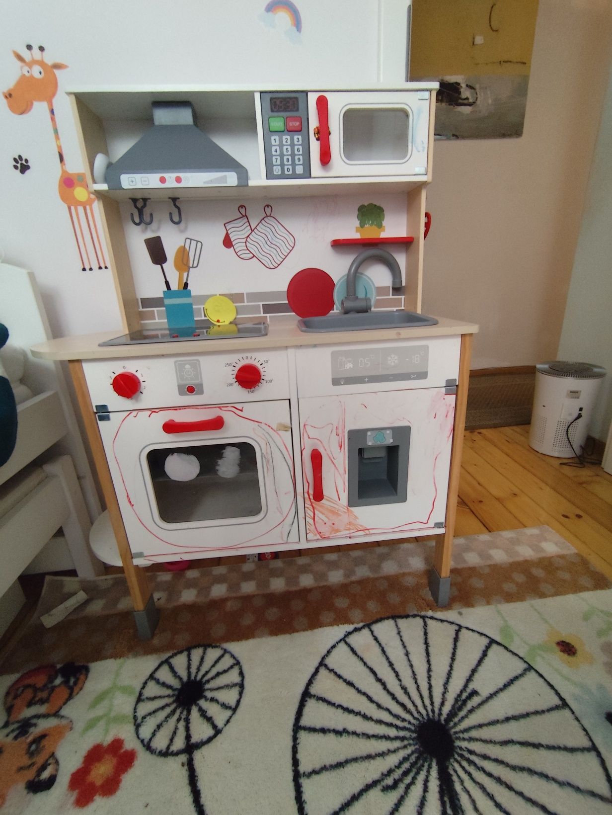 Продавам детска кухня
