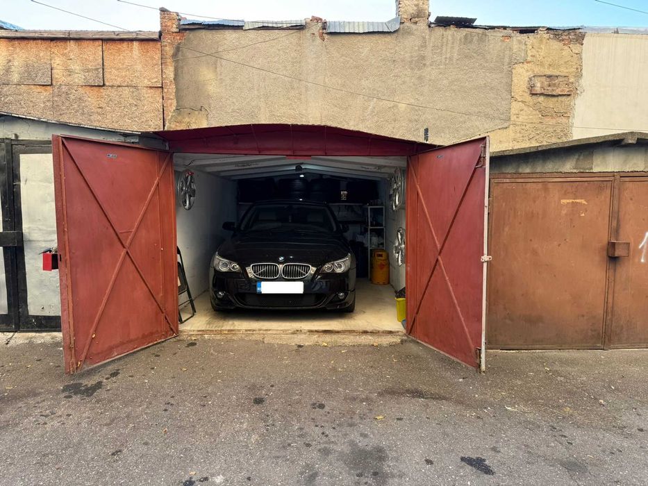 Vând Garaj auto/ loc de parcare cu teren proprietate 33 mp – Sector 5
