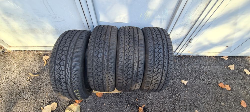 Cauciucuri 225/45R18  235/55R18 215/60R17C
