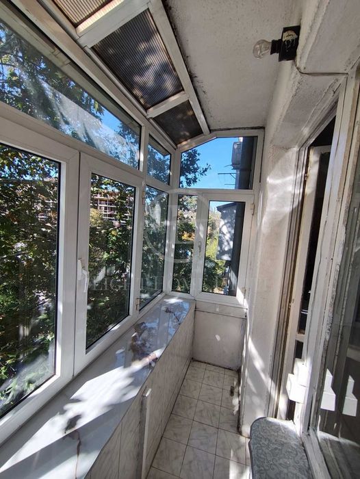 Продава се Тристаен апартамент в Пловдив, Кючук Париж - 64 кв.м за 1559 €/кв.м - Снимка #8