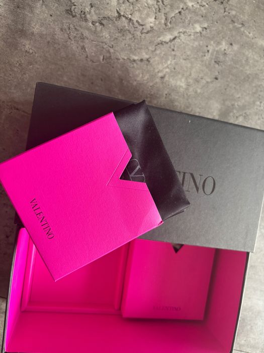 Valentino истински слънчеви очила