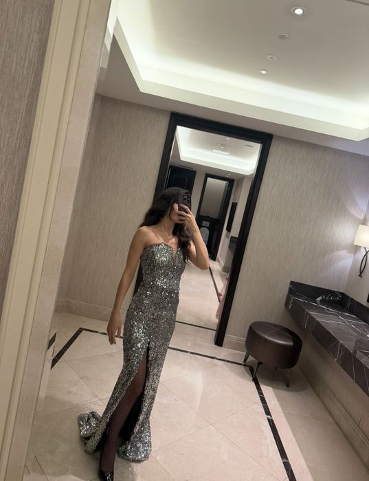 Платье вечернее с пайетками