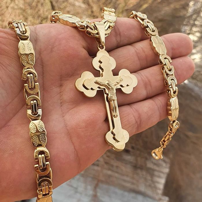 нови позлатен ланци  с 14к златна баня.