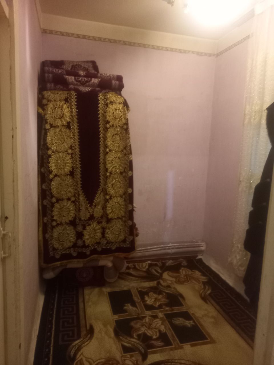 Продаю 1'2 комнатную квартиру на Юнусабаде-11