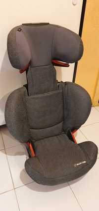 Продавам столче за кола Maxi-Cosi RodiFix AirProtect 15-36 кг.