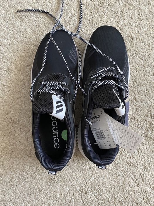 Vand adidas alpha bounce