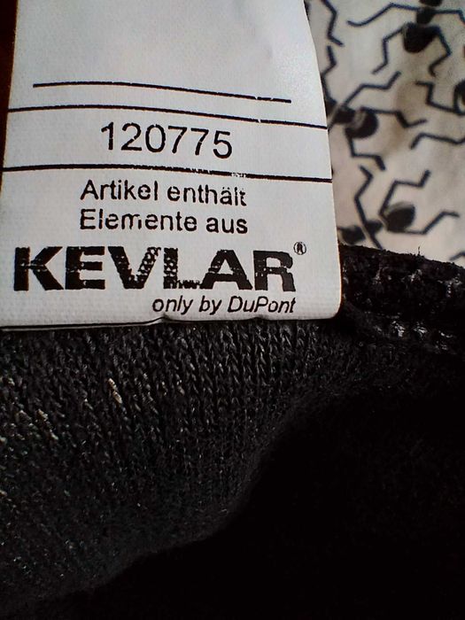 Зимна шапка ушанка Highlander и ръкавици "W+R")